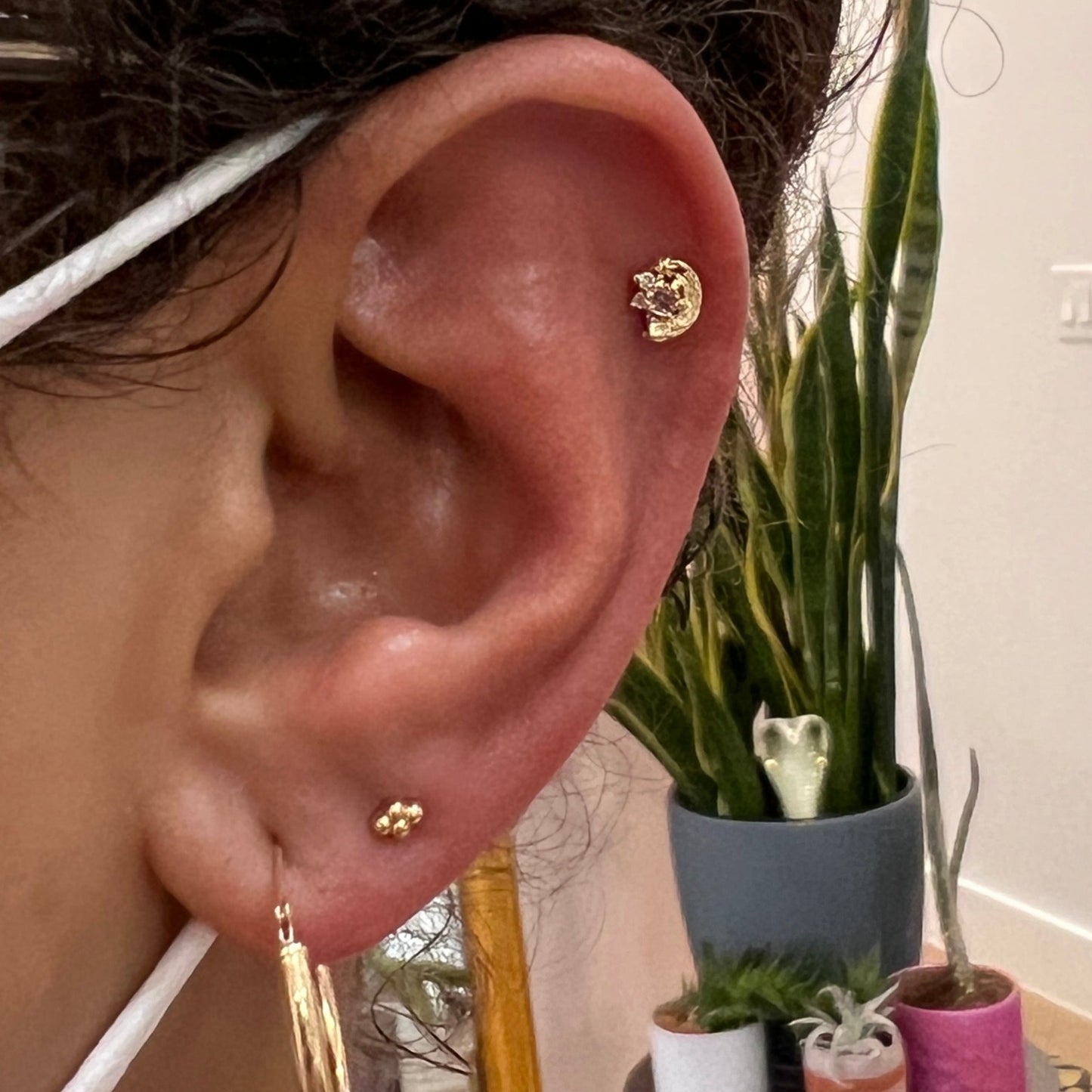 Potter's Pink with Pink Sapphire with Diamond Threaded End