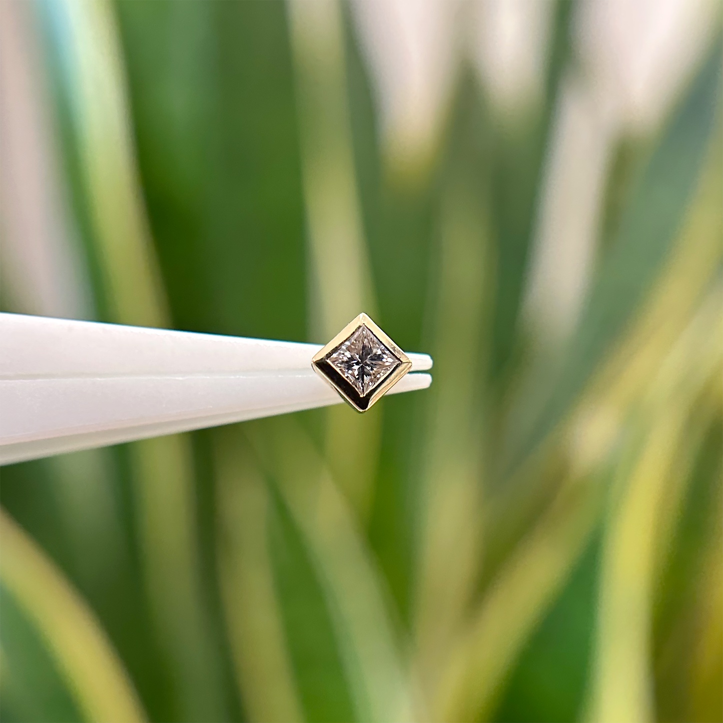 Princess Cut Diamond Bezel Threadless End