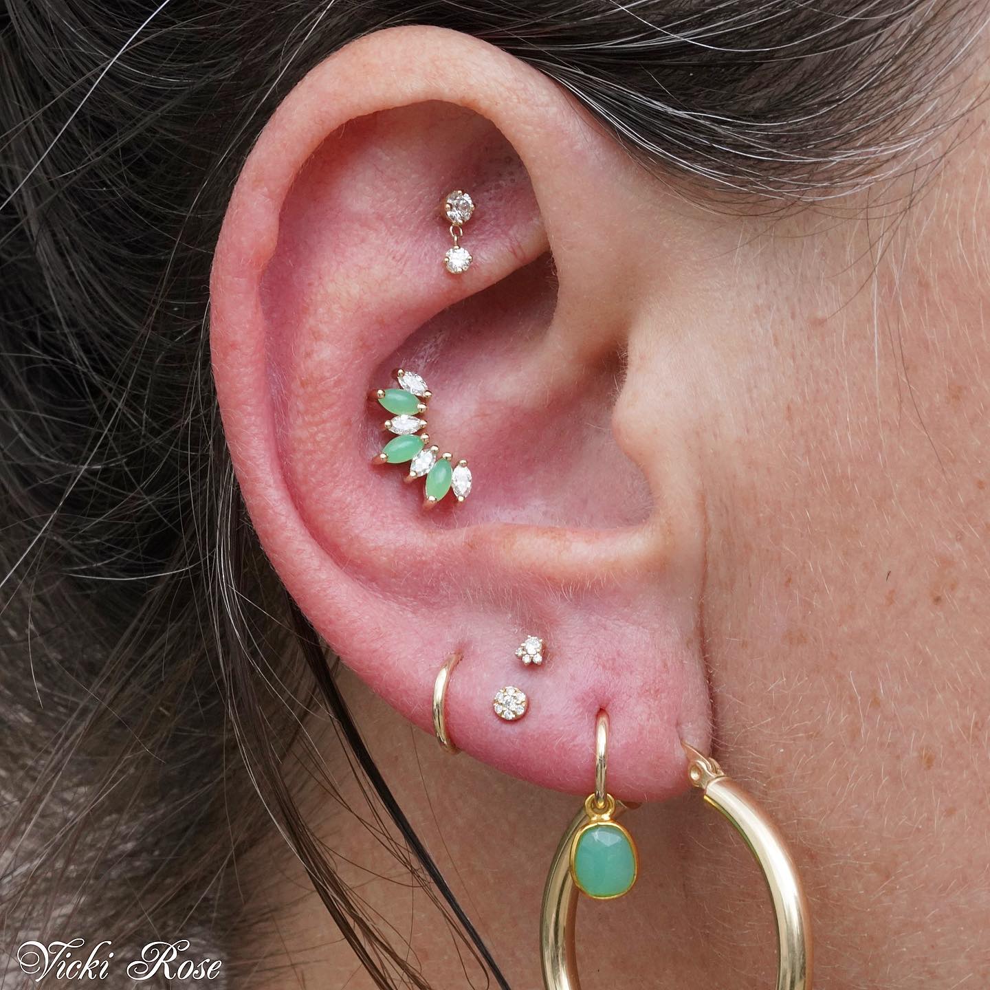 Athena with Chrysoprase and Diamonds Threaded End | 14 Gauge
