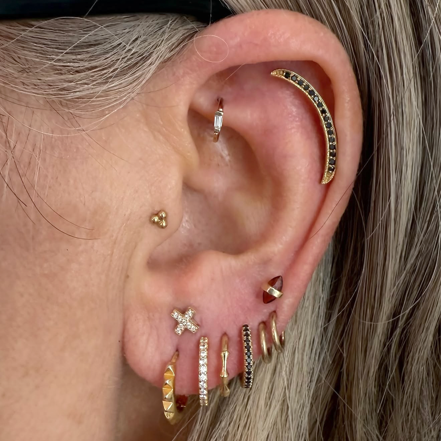 Tapered Baguette Diamond Seam Ring