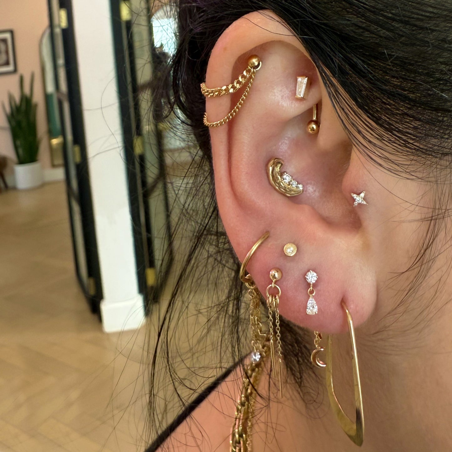 Tapered Baguette Curved Barbell